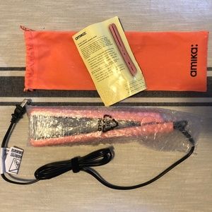 🆕️ Amika Strand Perfect Hair Straighter Flat Iron (LTD Edition) NEW/Never Used